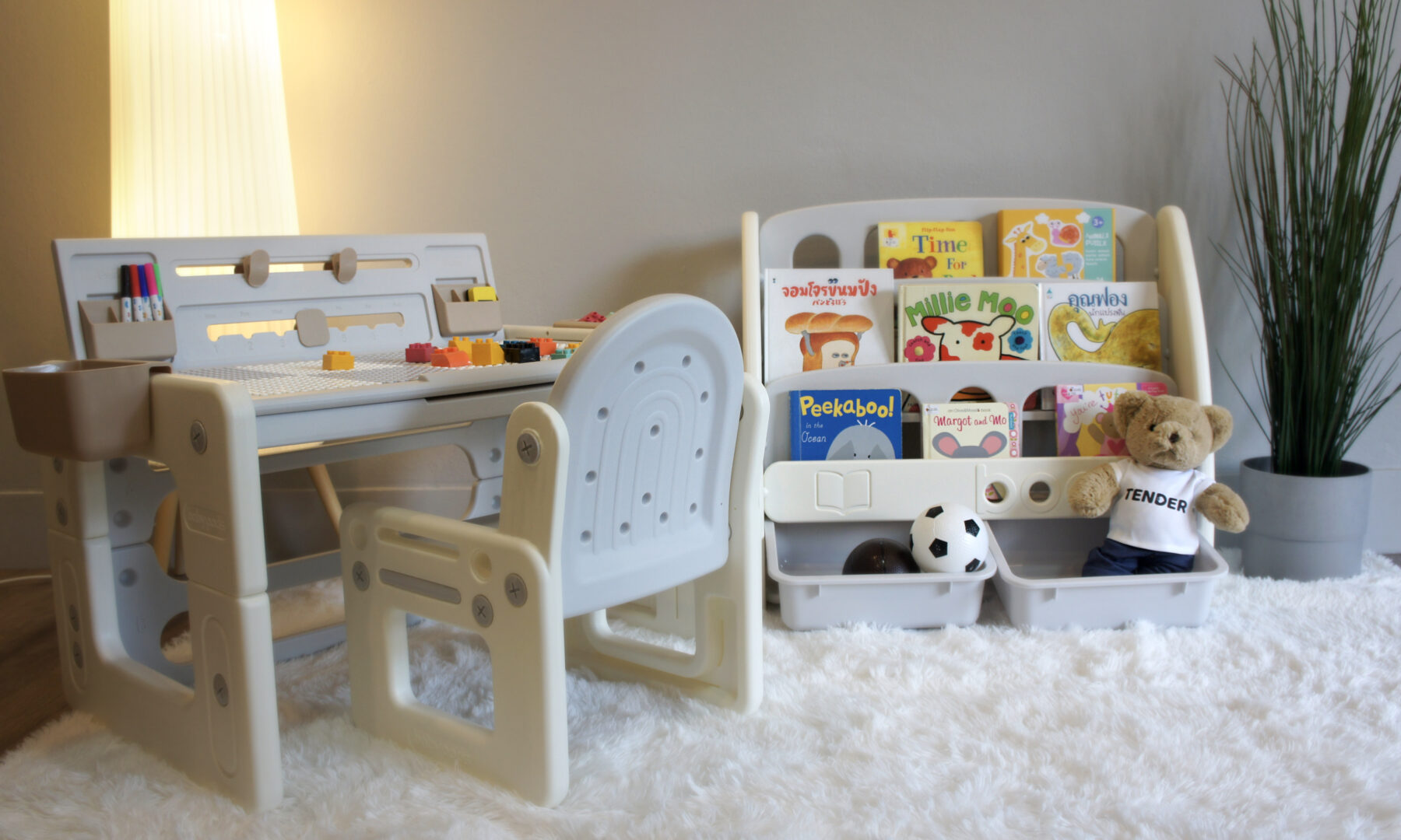 โต๊ะเขียนหนังสือเด็ก ชั้นวางหนังสือเด็ก