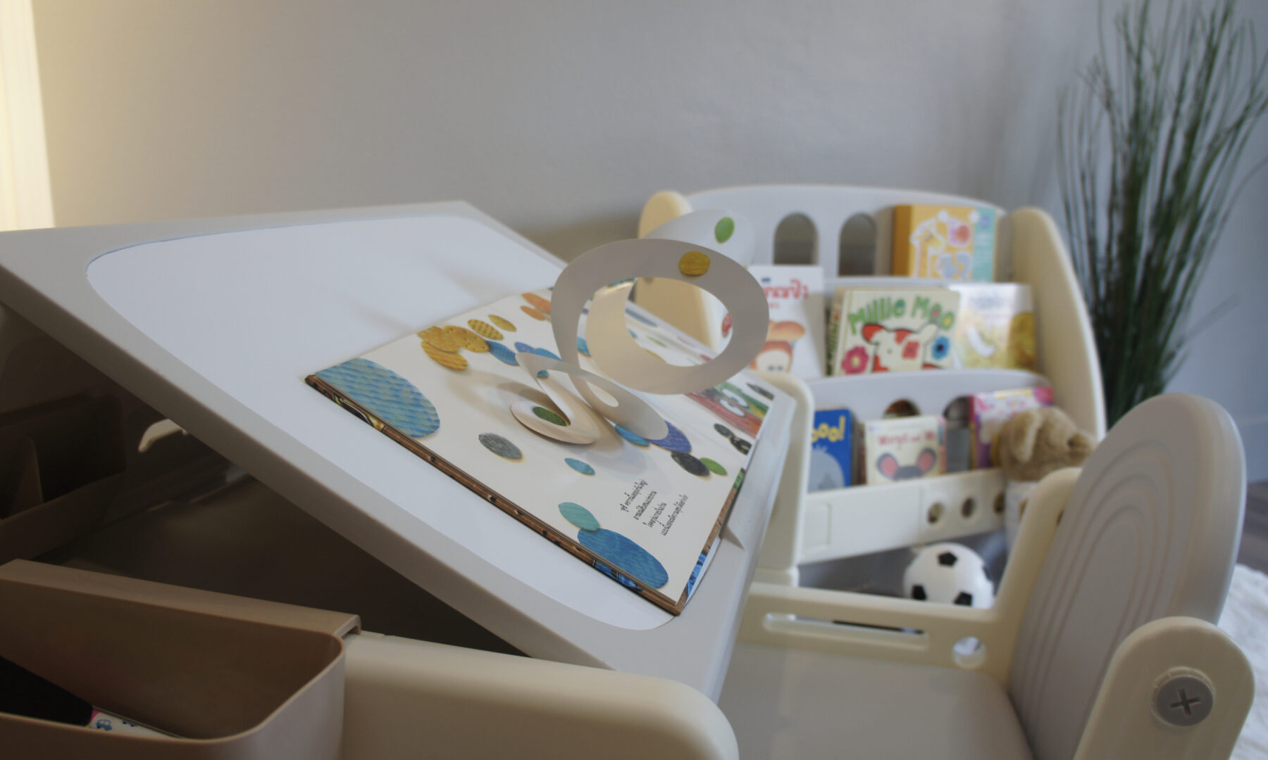 โต๊ะเขียนหนังสือเด็ก โต๊ะทำการบ้าน